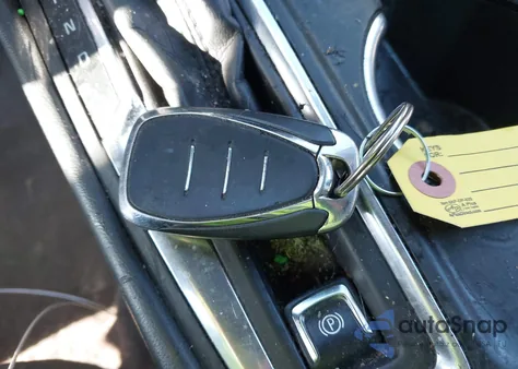 2019 Chevrolet Equinox Lt z USA, uszkodzony, nr VIN 3GNAXLEXXKS636838